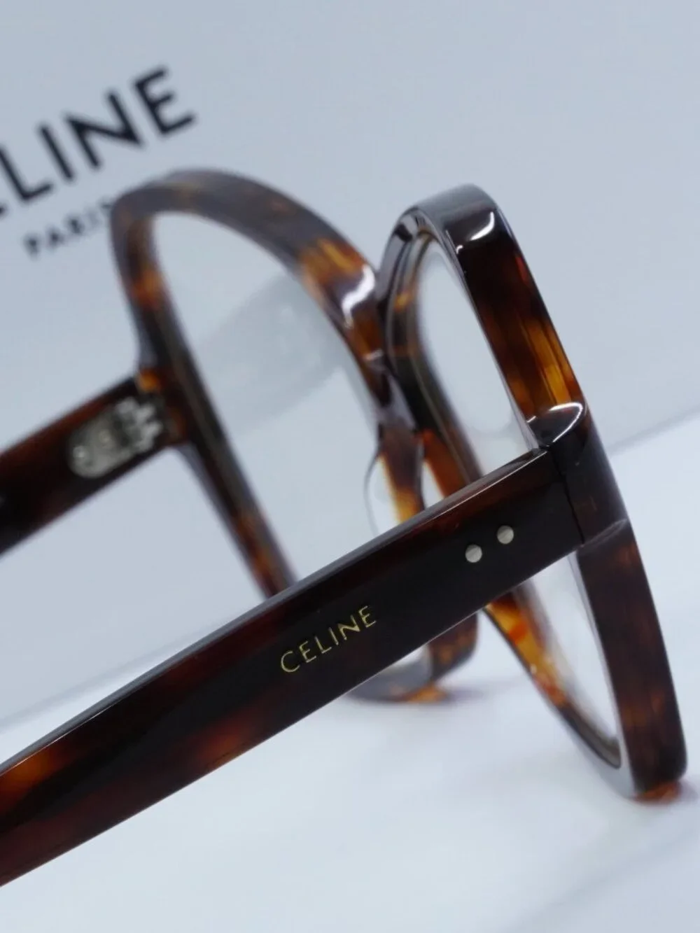 Celine model cl40064i